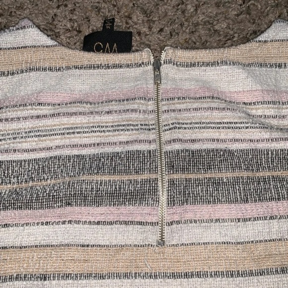 W5 Sleeveless Top - Picture 3 of 4